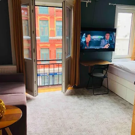 Super-central And Attractive Apartment Oslo